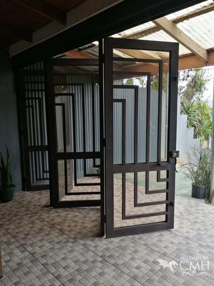 Puertas tipo acordeon - Costa Rica